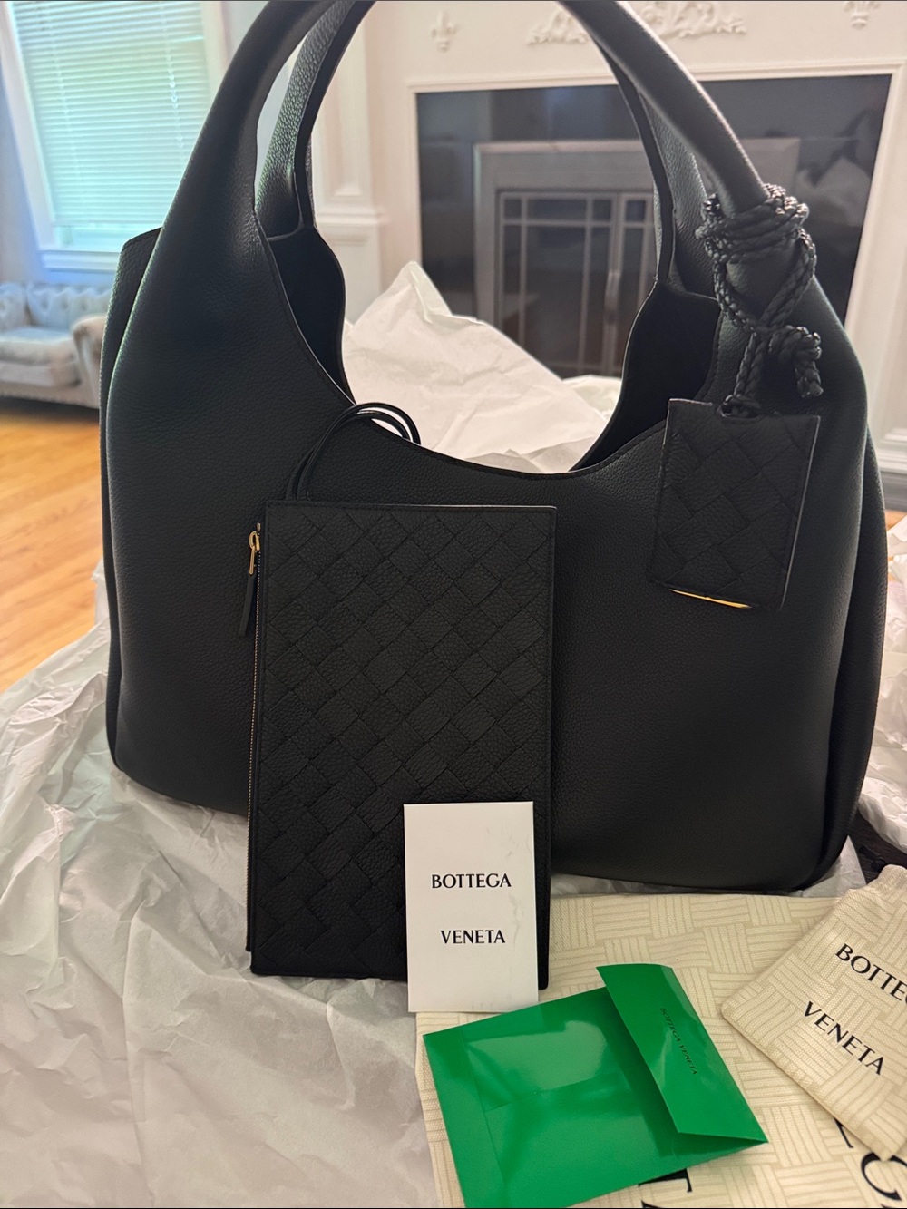 Bottega Veneta Great Campana Leather Shoulder Bag in Black